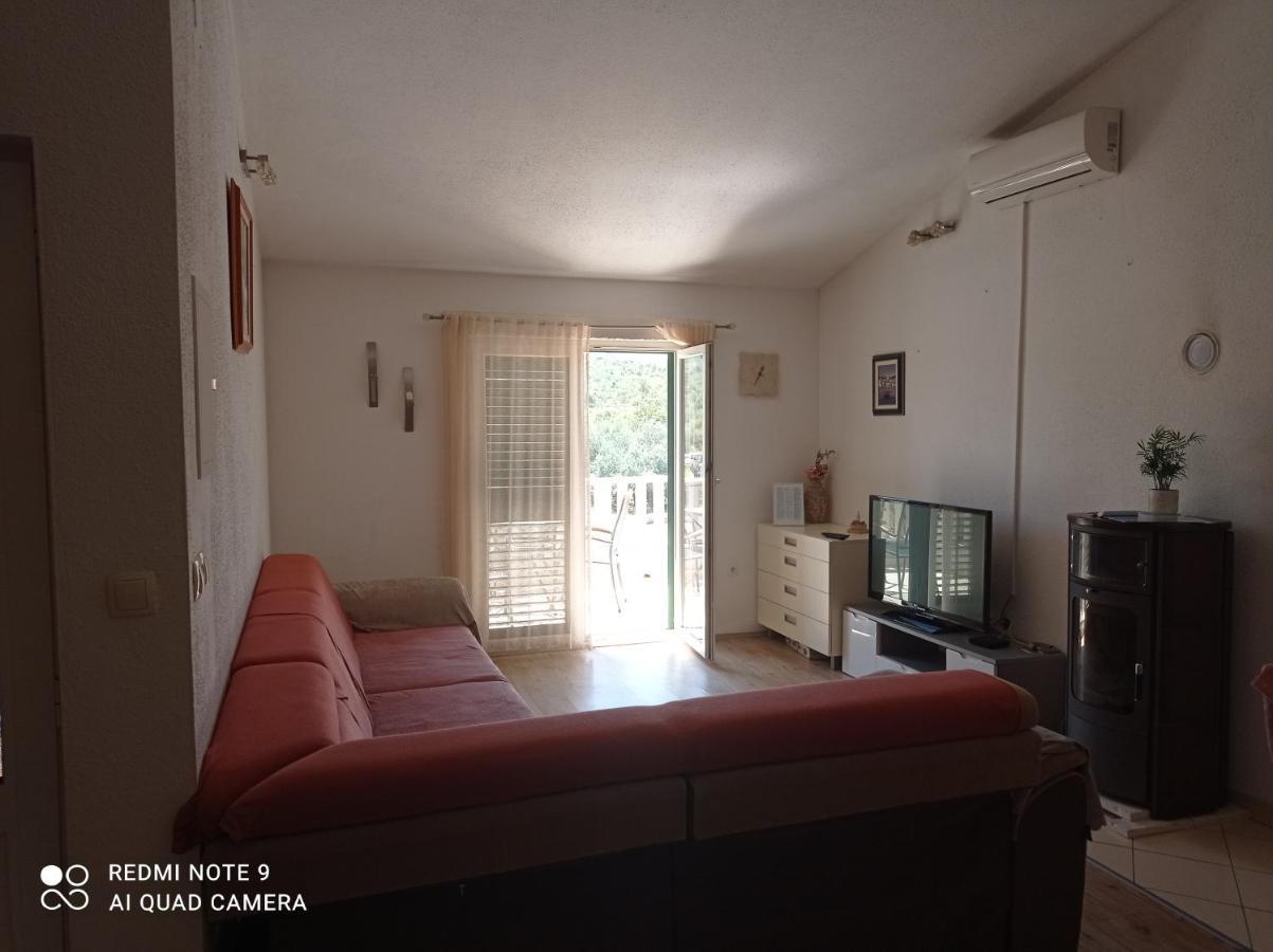 Apartment Nada Рогозница Екстериор снимка