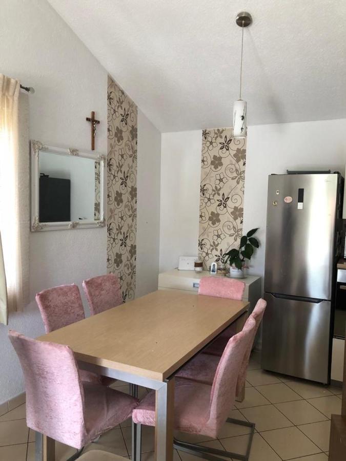 Apartment Nada Рогозница Екстериор снимка