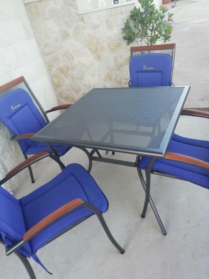 Apartment Nada Рогозница Екстериор снимка