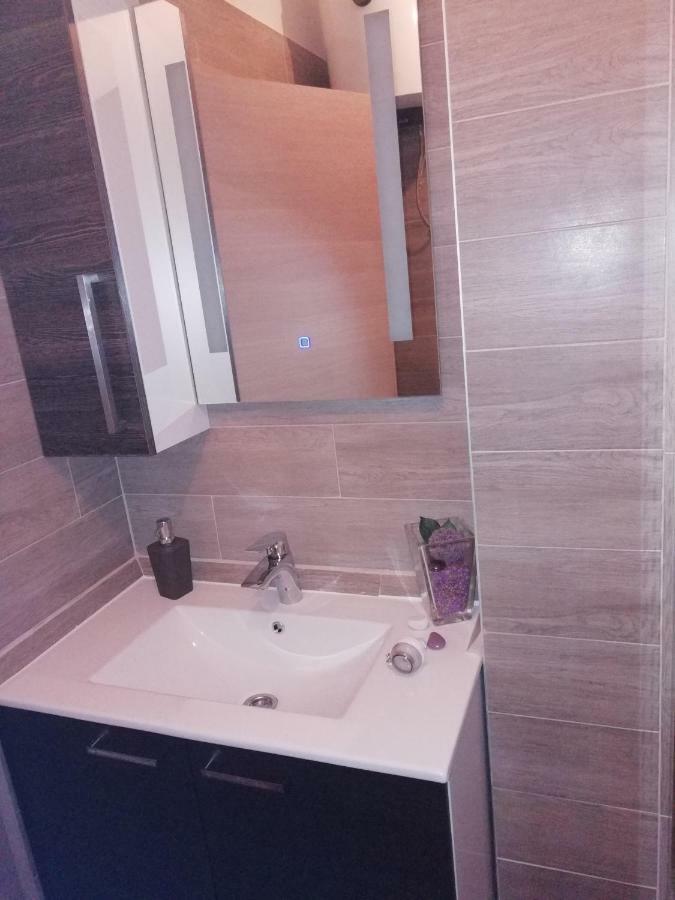 Apartment Nada Рогозница Екстериор снимка