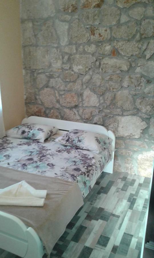 Apartment Nada Рогозница Екстериор снимка