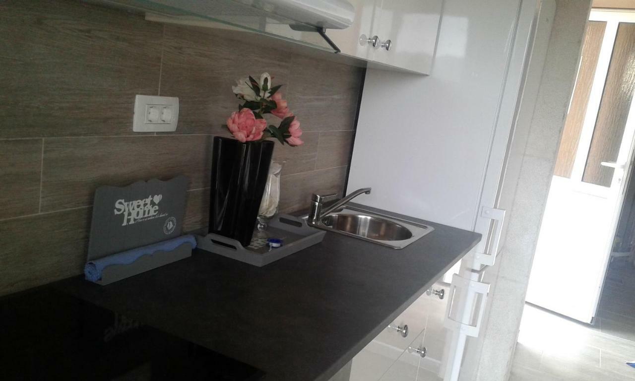 Apartment Nada Рогозница Екстериор снимка