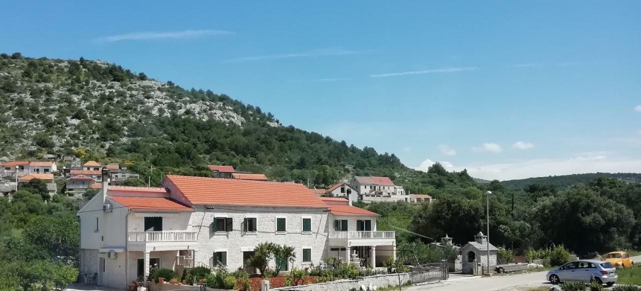 Apartment Nada Рогозница Екстериор снимка